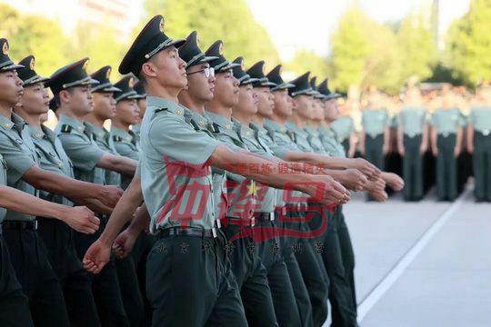 北京军训：能够成就一番伟业的人，大多数都是深谙进退规则的人